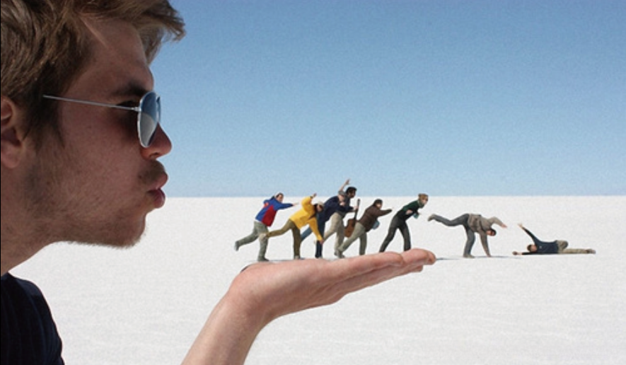 单目视觉中的尴尬：不知道深度的时候，手掌上的是真人还是模型