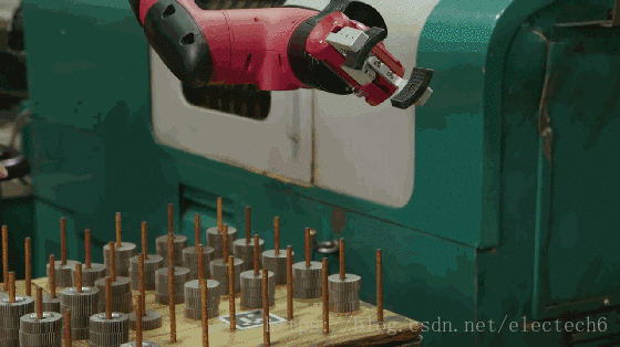 这里写图片描述